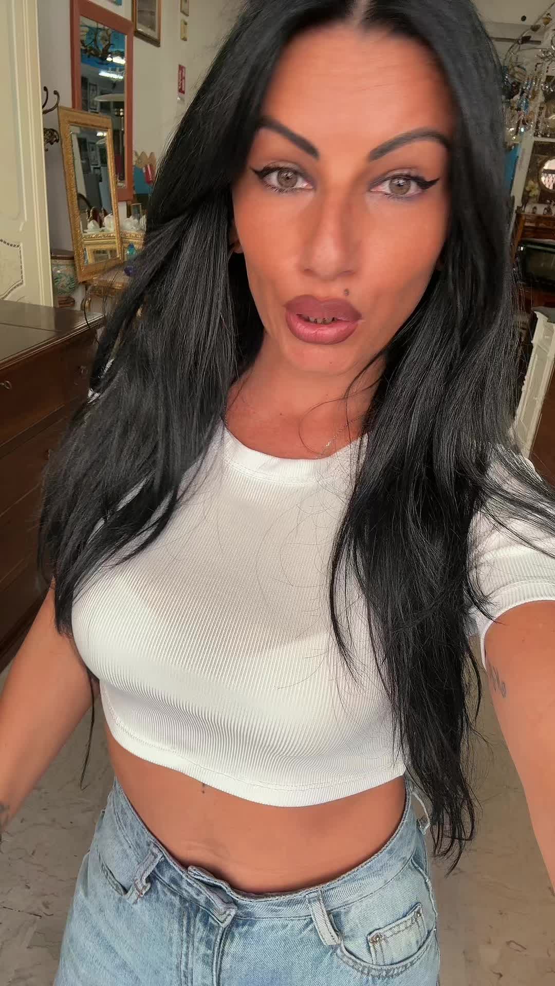 @_Dina_Cardone_