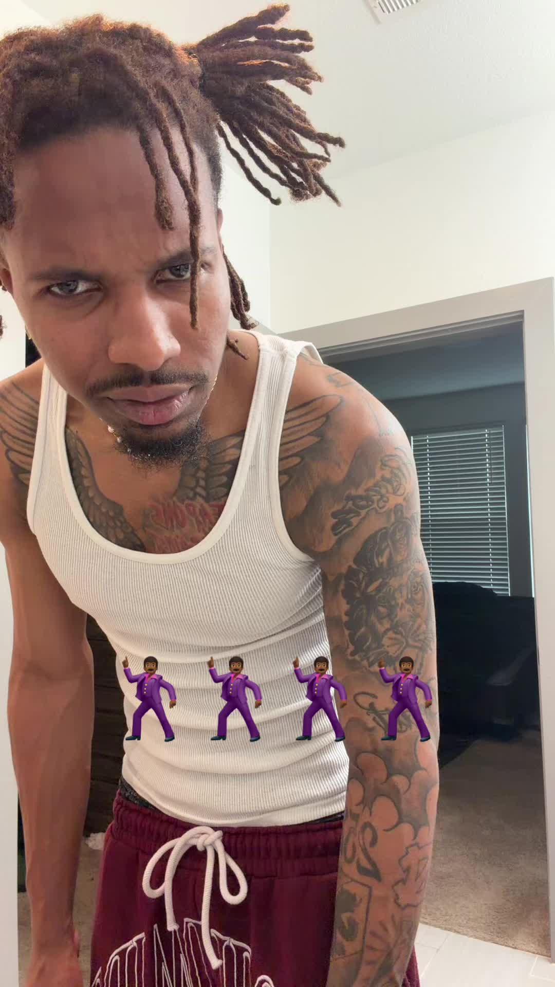 @Zip simmons|content creator