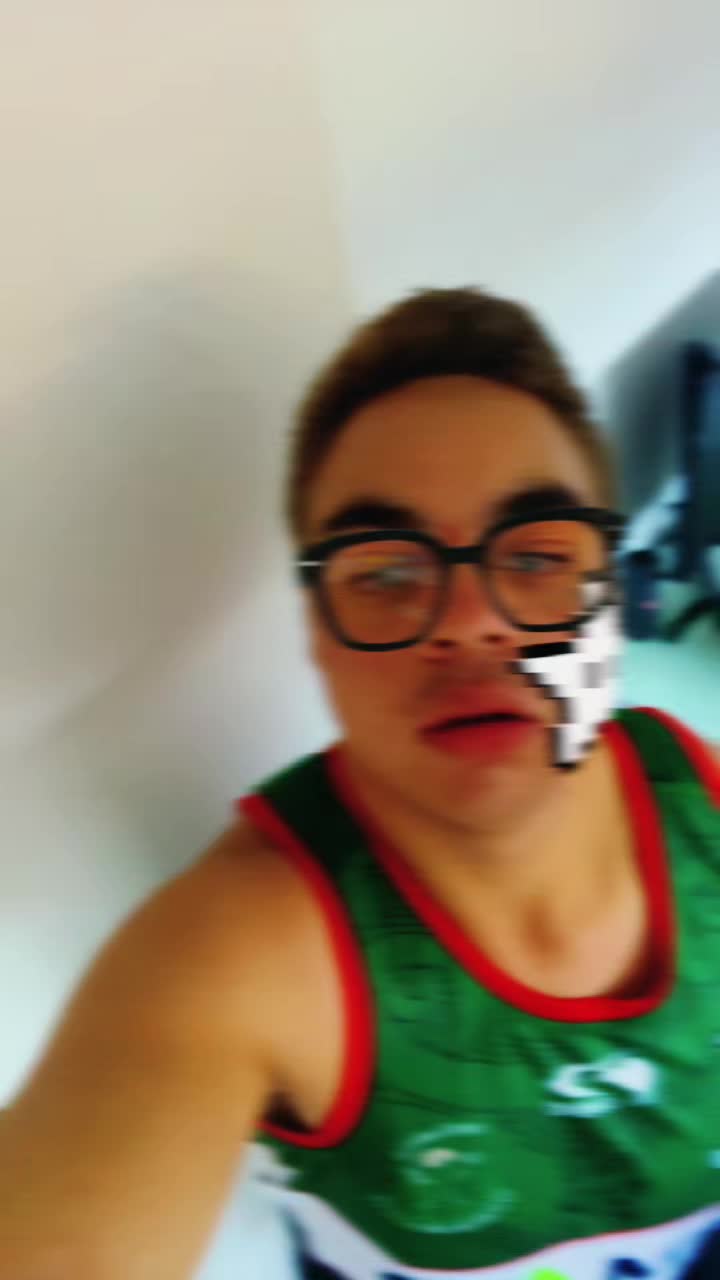 @2Famous_🇳🇿