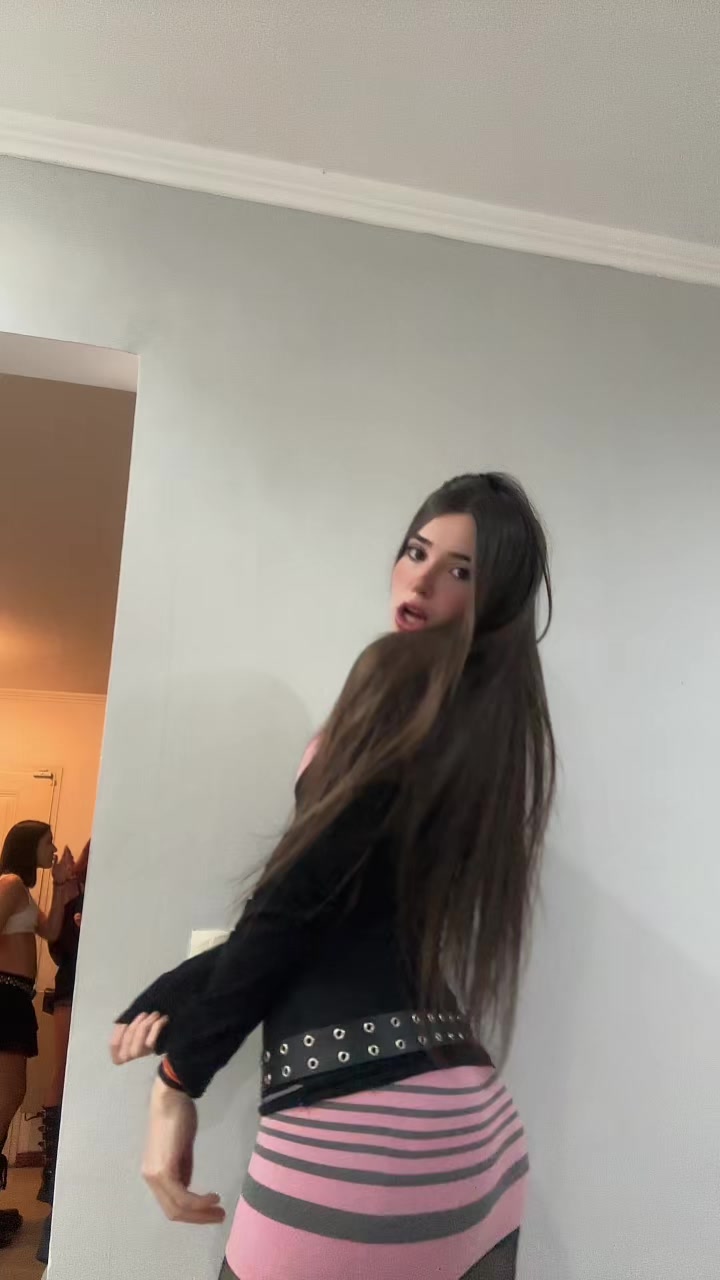 @julie★⭑