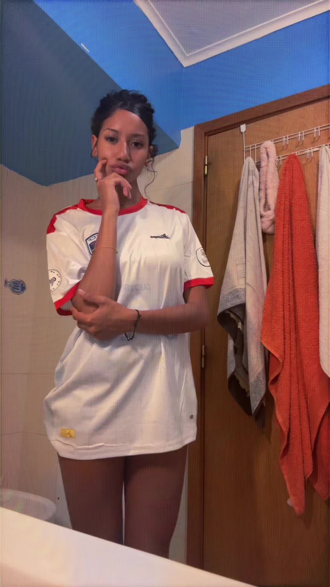 @Nara👩🏽🦱🇵🇹🇨🇻