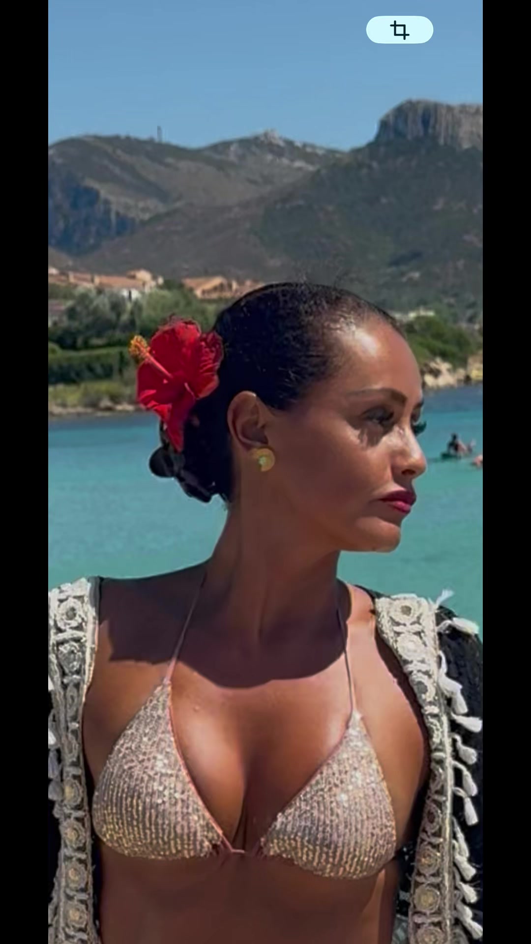 @dominica_woman_strong