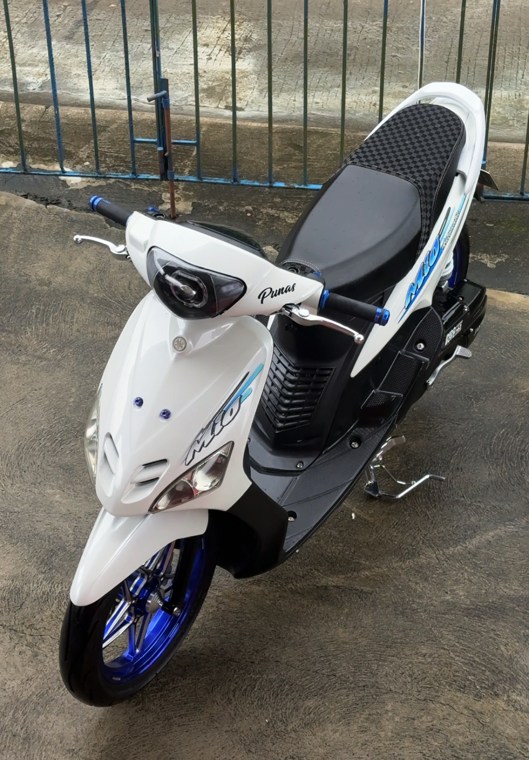 @𝗠𝗶𝗼