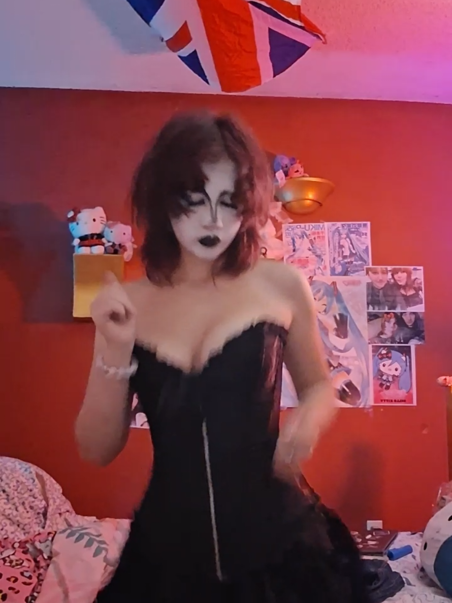 @str3tchy.intestines