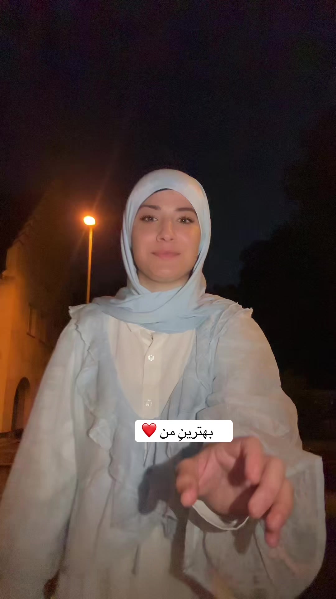 @0_nora_02