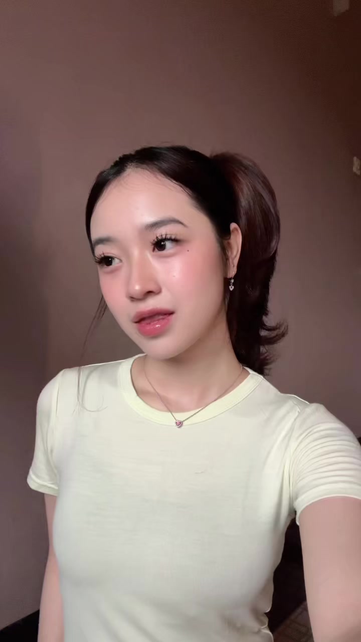 @𝒩