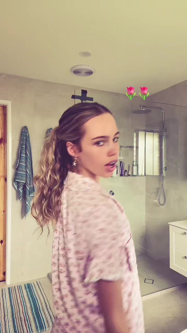 @LAYLA🫧🩰