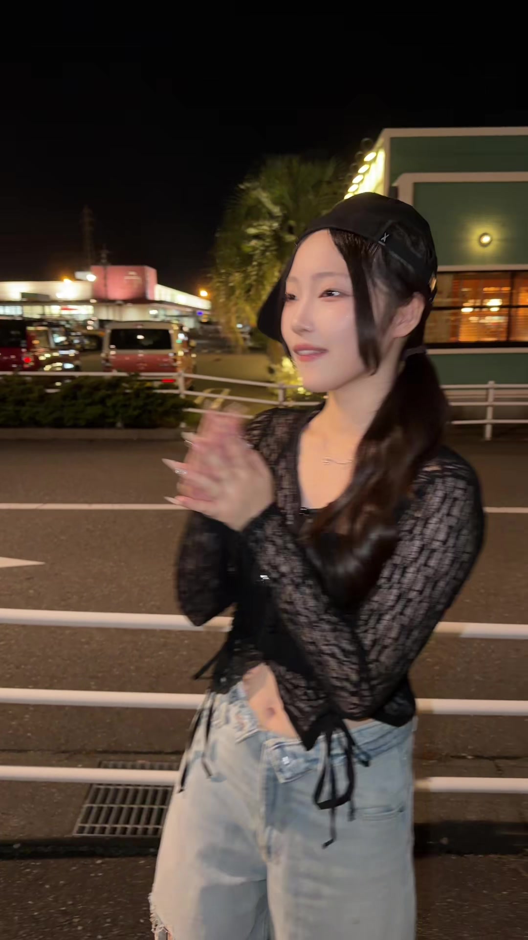 @るう