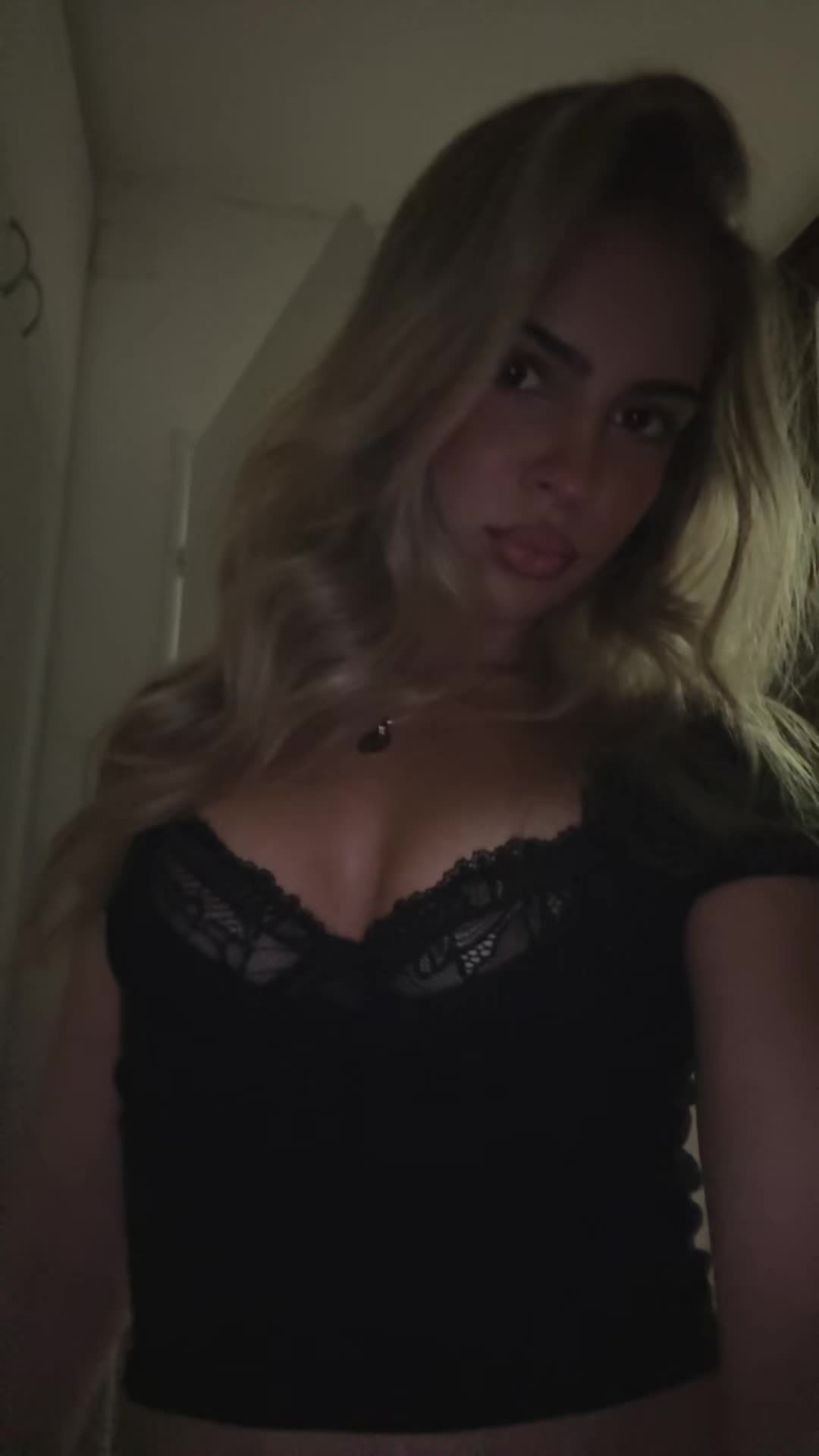 @𝑬𝑯
