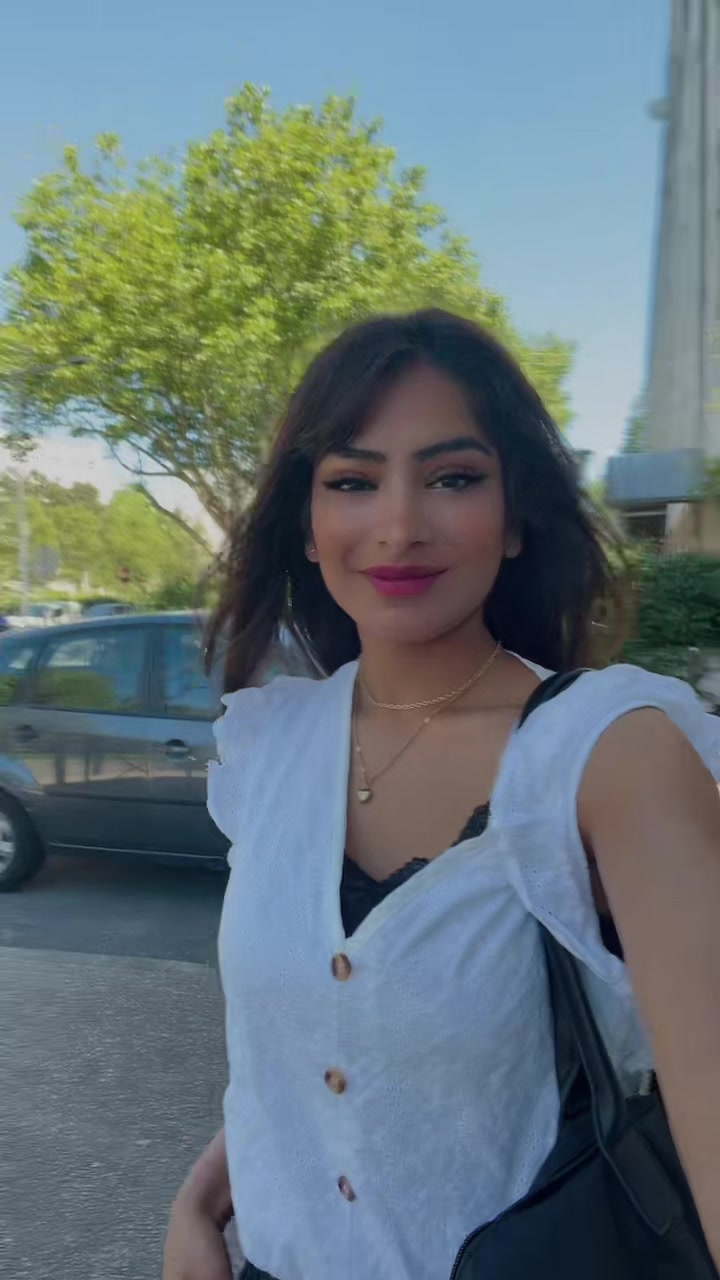 @Anishba 🌺🤍