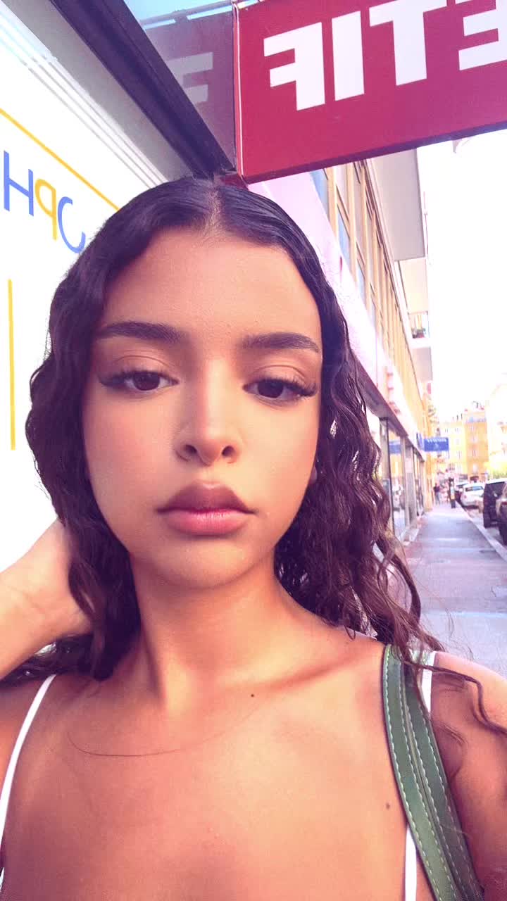 @Aya