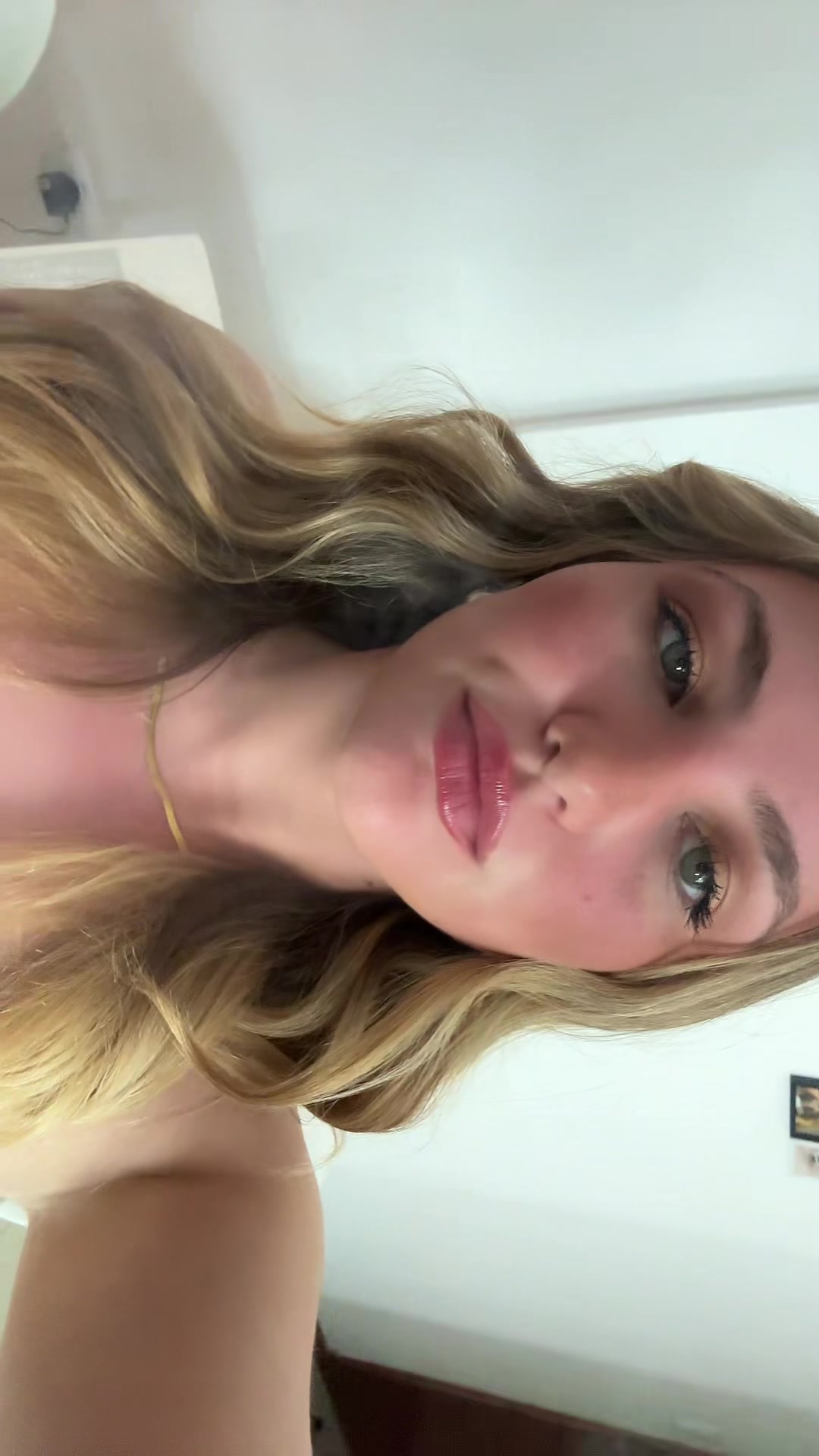 @Agostinaron