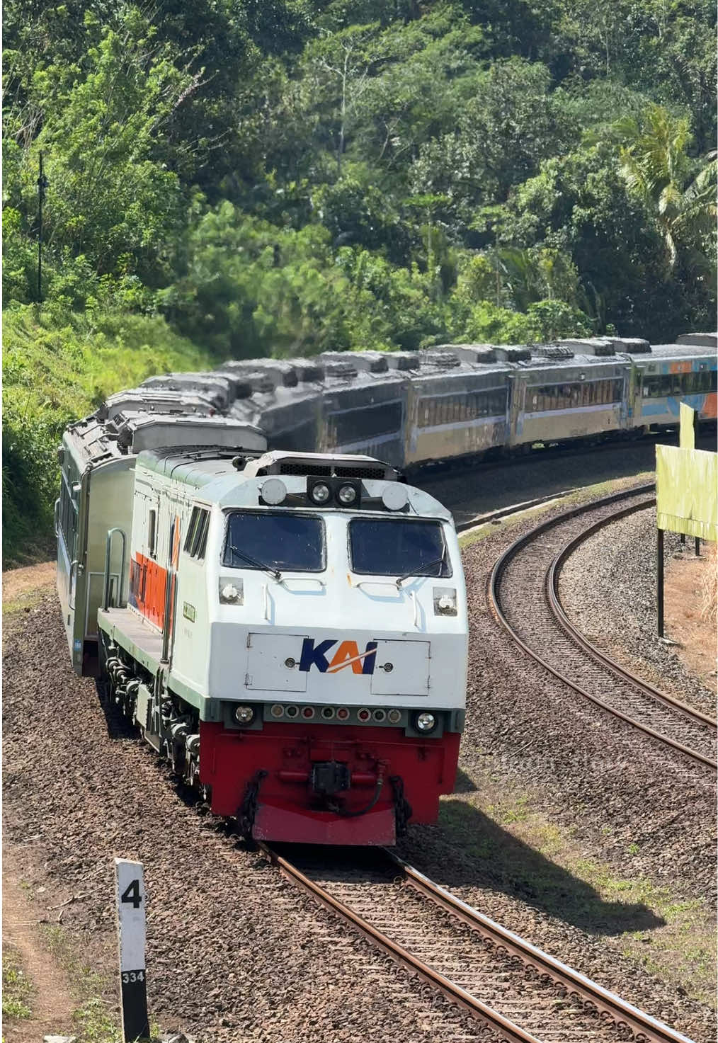 @Train_Story