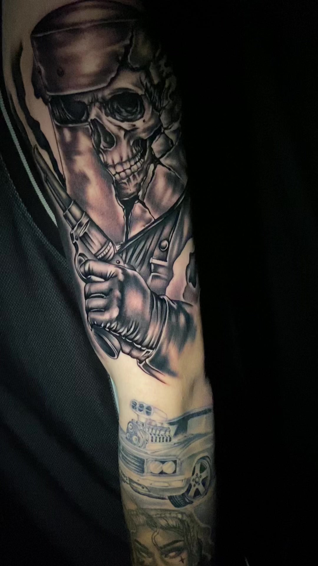 @Alexander__tats