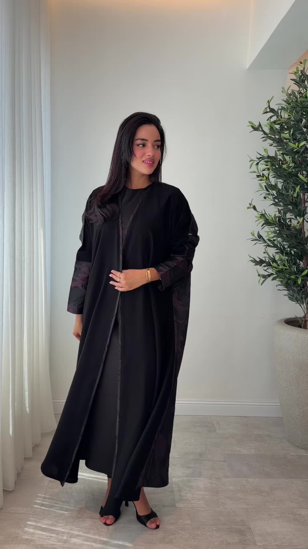 @عبايات لافيرا