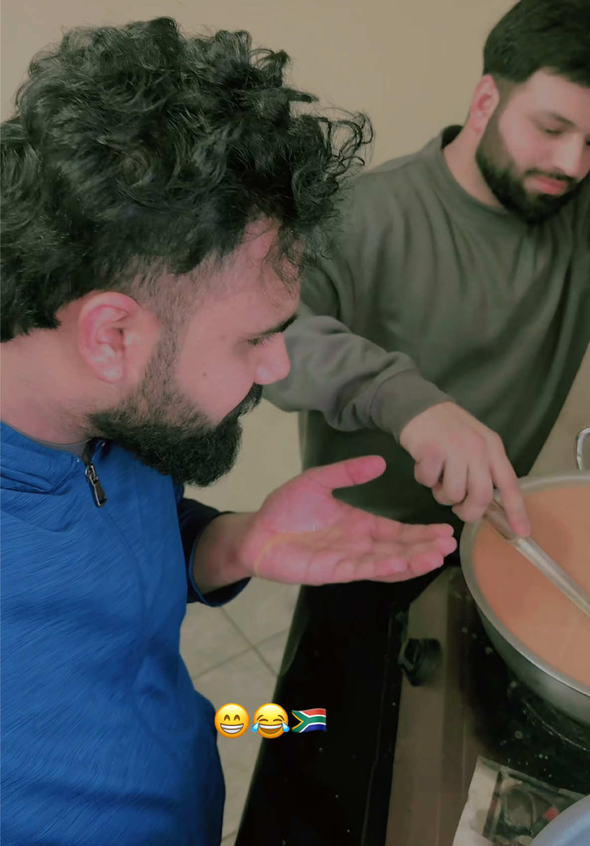 @علی🇿🇦🎭