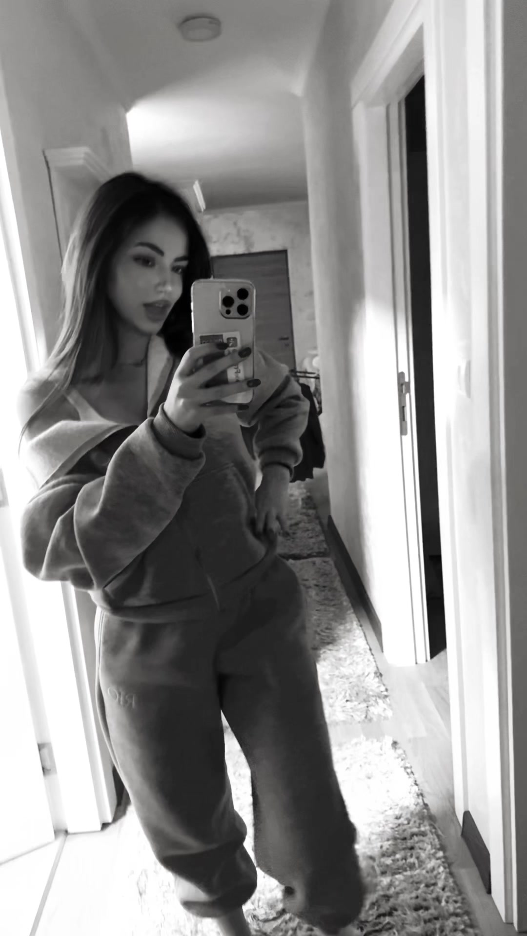 @sarakuzeljevic