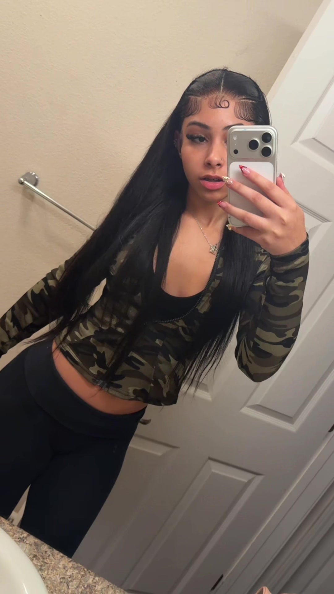 @renee69