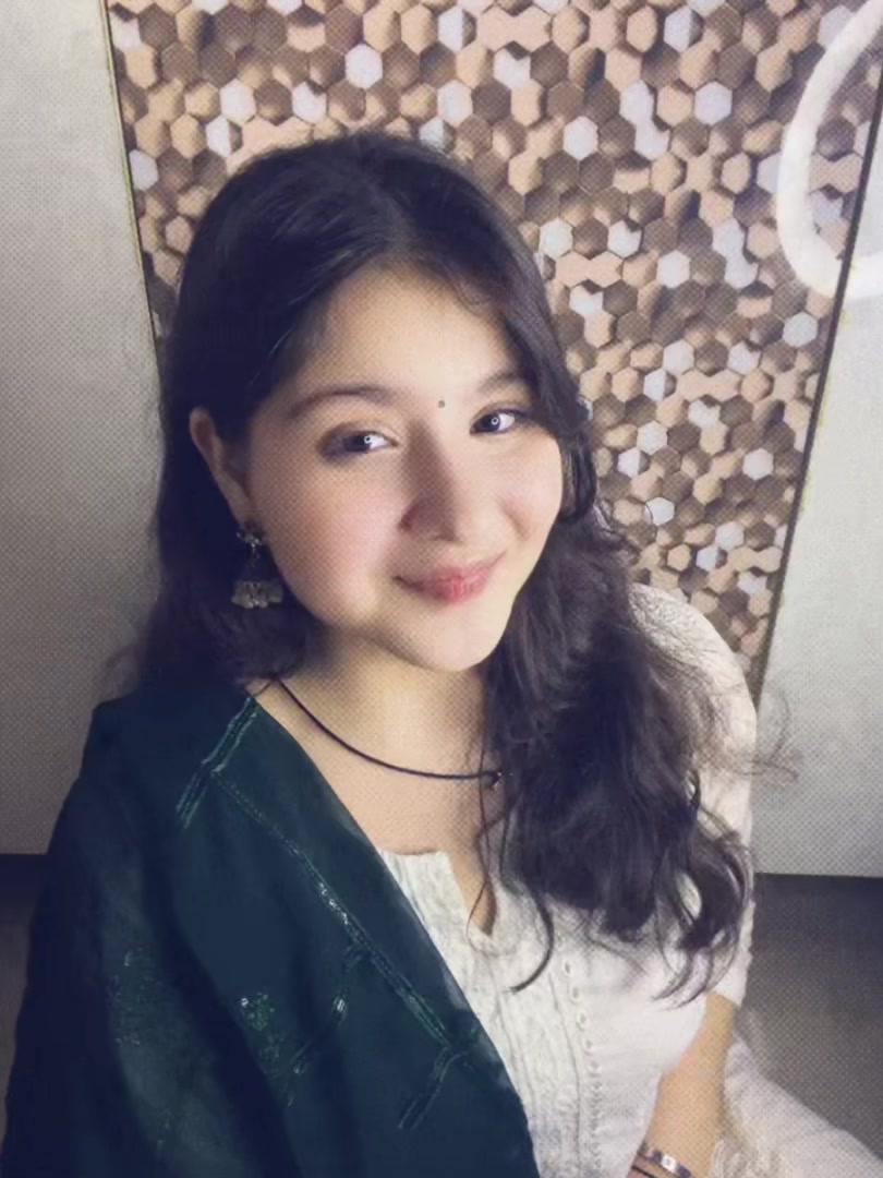 @Kanishka Bulani🤍