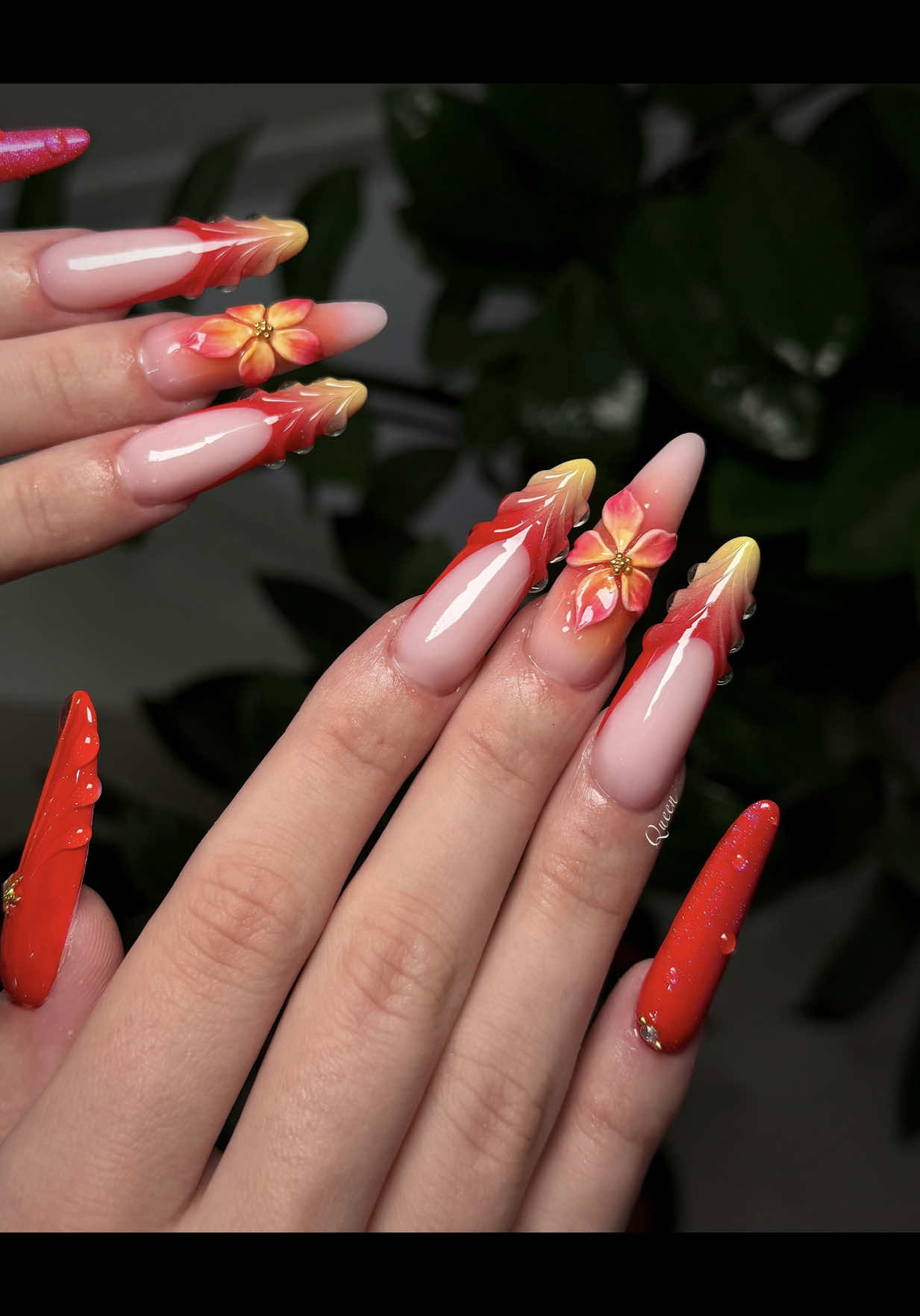 @Queennails