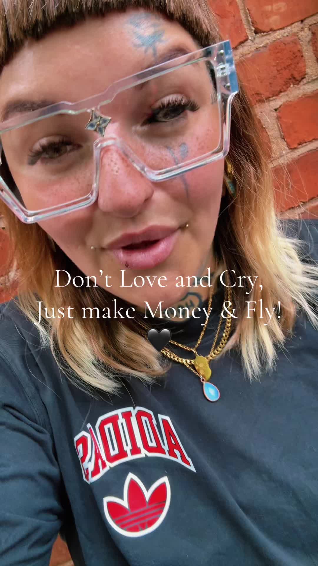 @inksane_annii