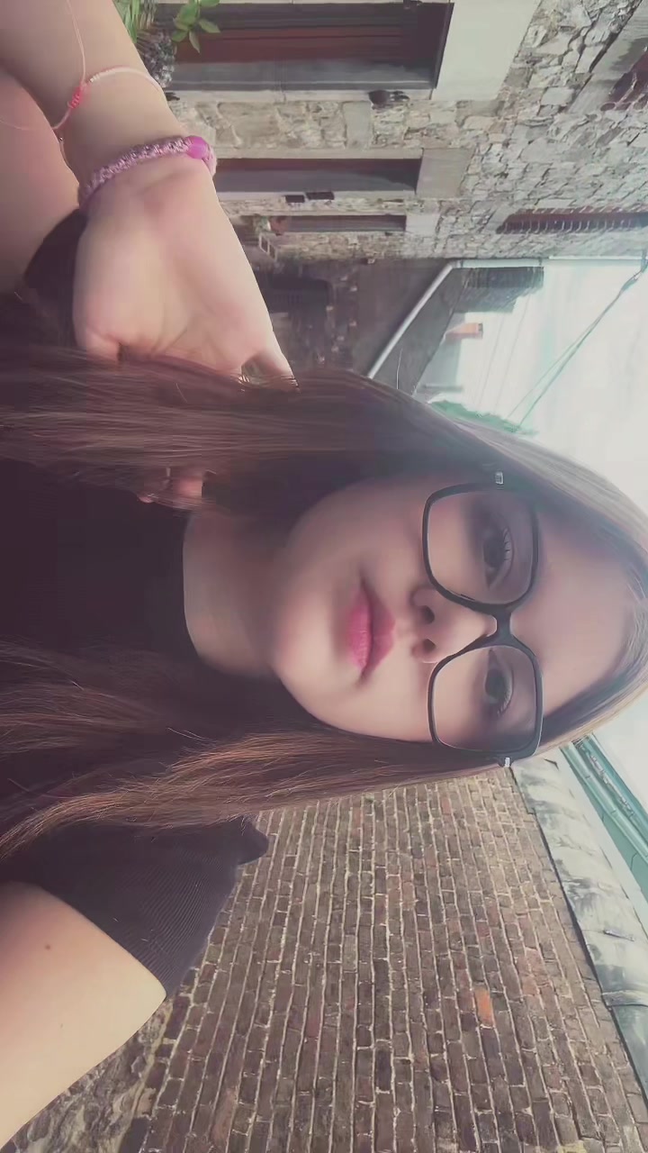 @Estelleeee