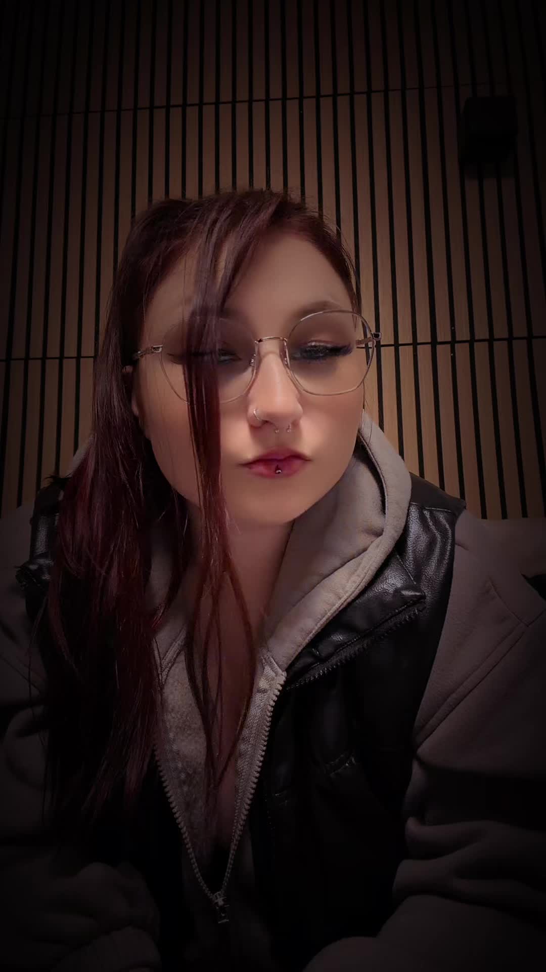 @Lisa_Wenzl😈