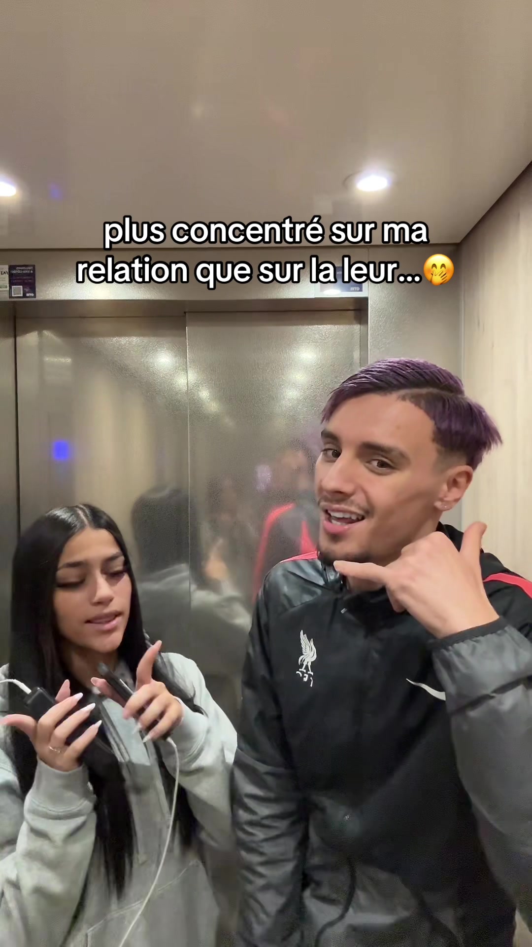 @🍇