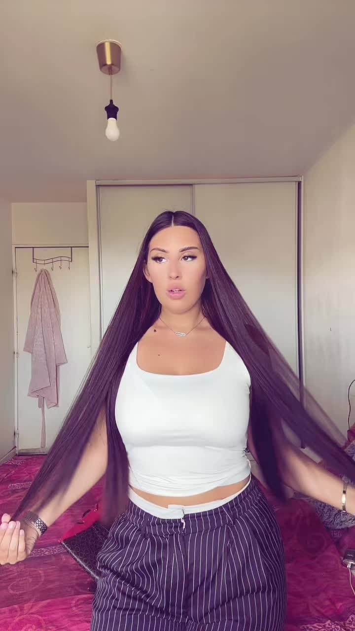 @Madame👄