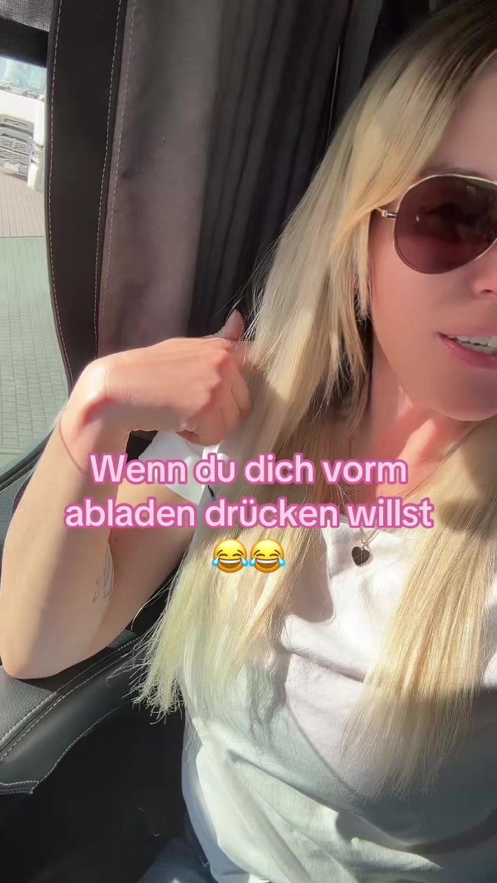 @Raphaela