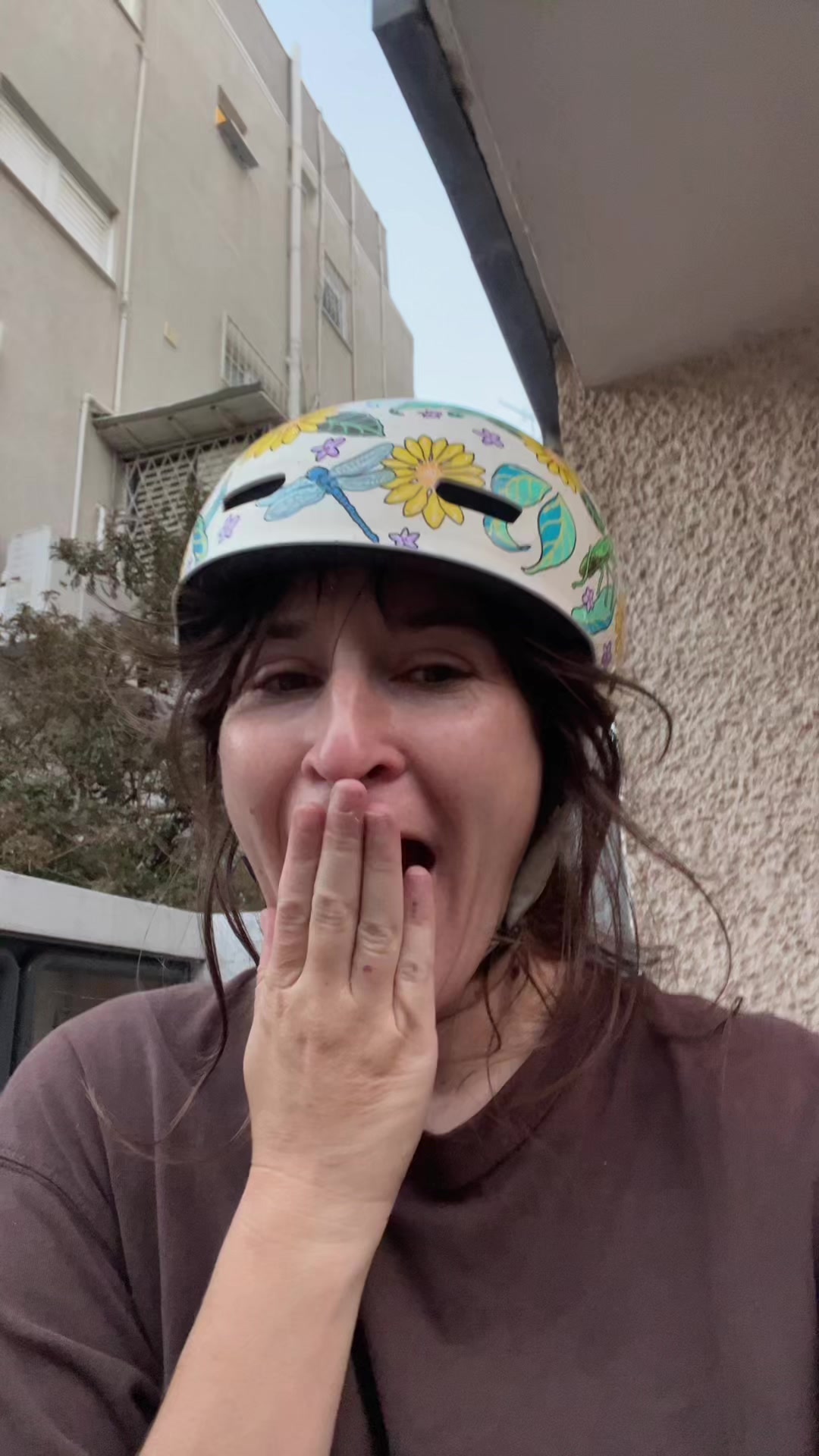 @מירב מלכת הזבל והעציצים