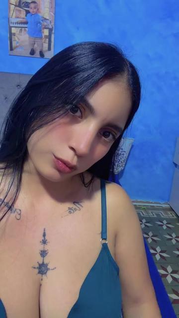 @DANIELA 🇨🇴♒️