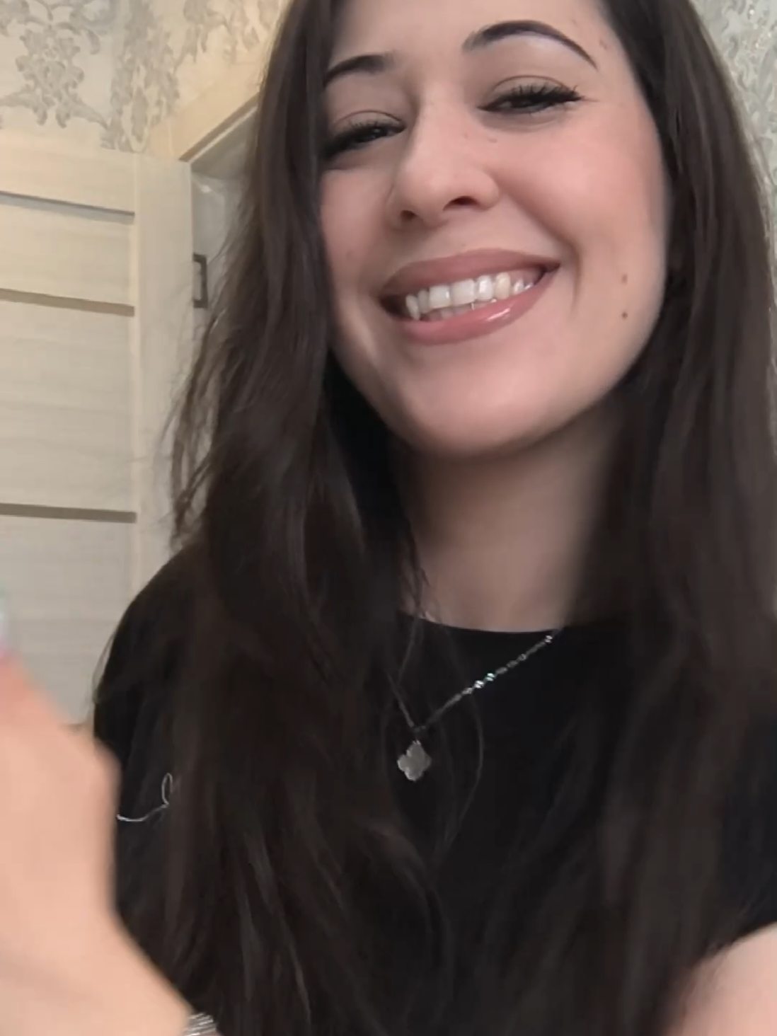 @Мехри