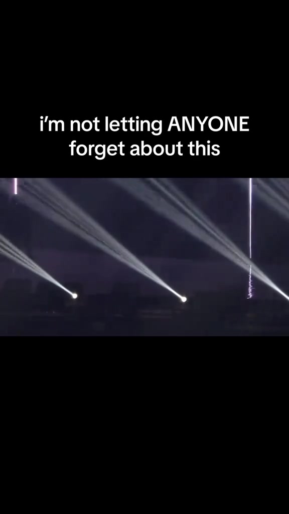 @lolo ⭐️ saw skz 5/28💔