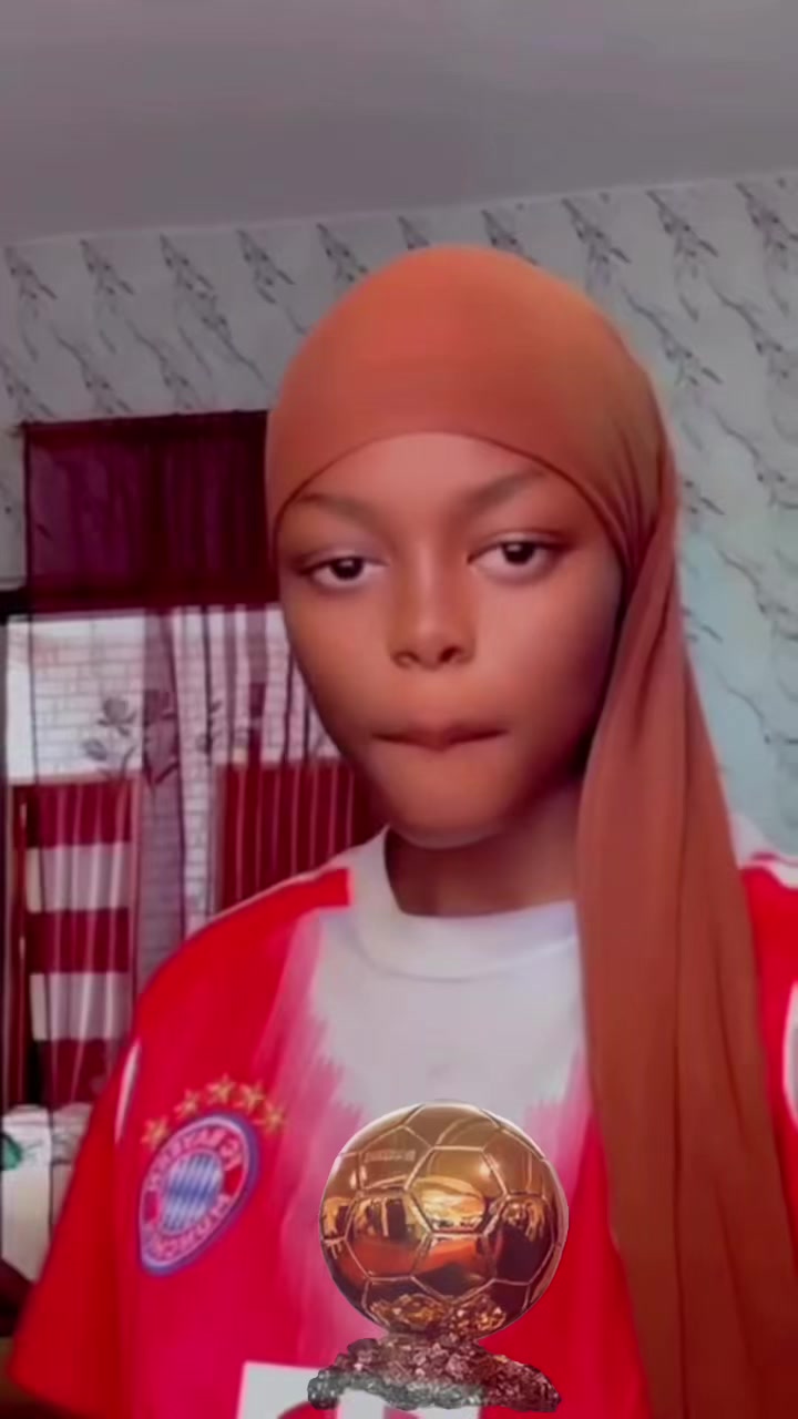 @𝑴𝑰𝑪𝑯𝑨𝑬𝑳&hearts;︎17 🇫🇷