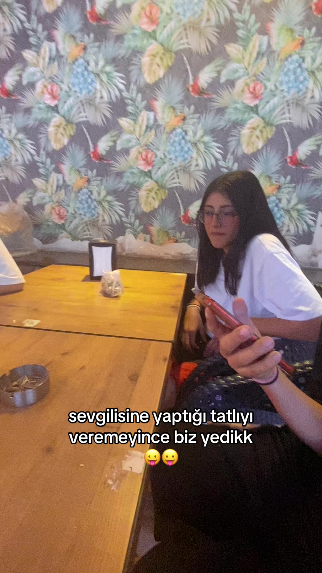 @CHERRY COLA🇹🇷
