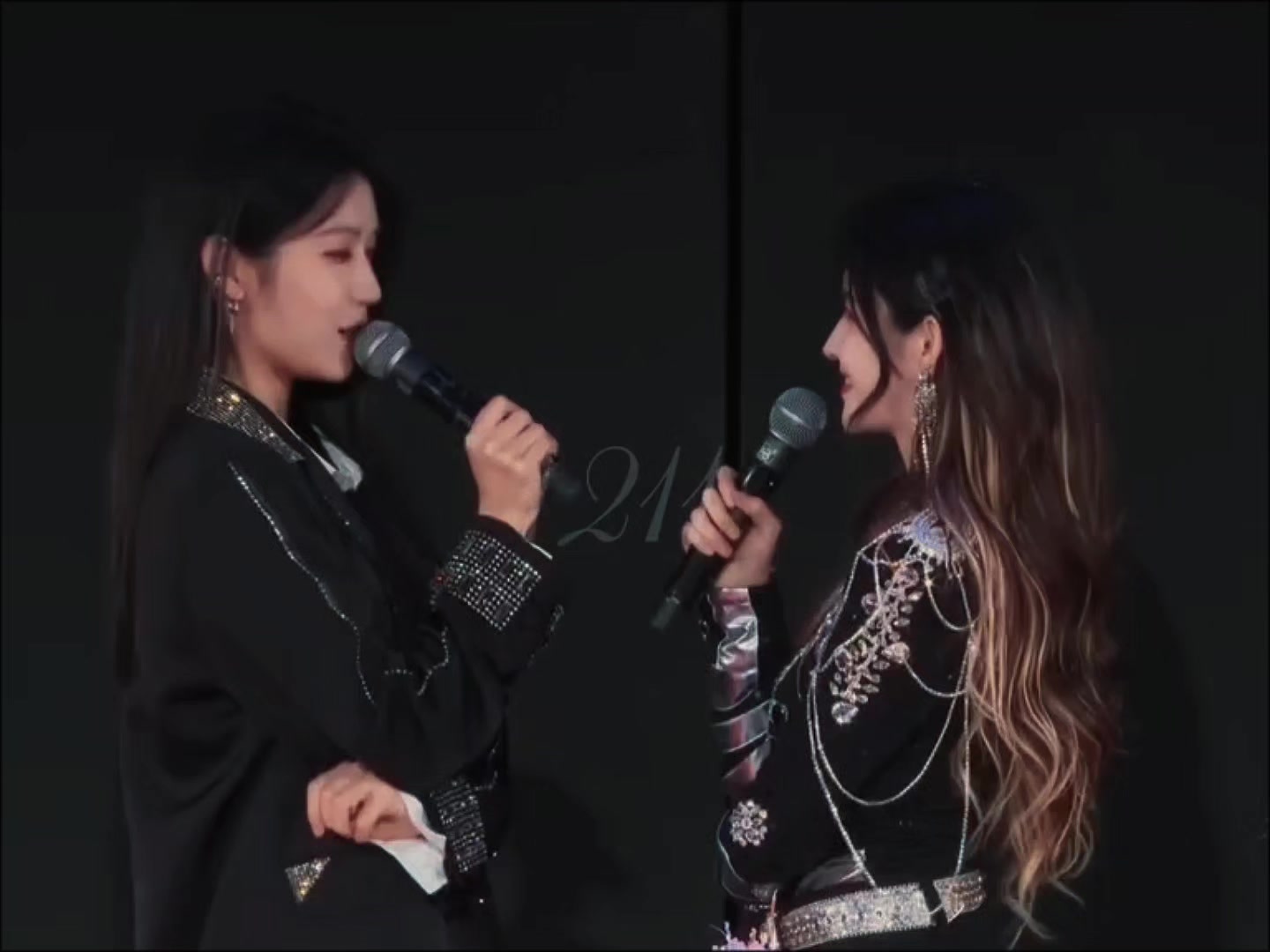 @đu t&ugrave;m lum OTP