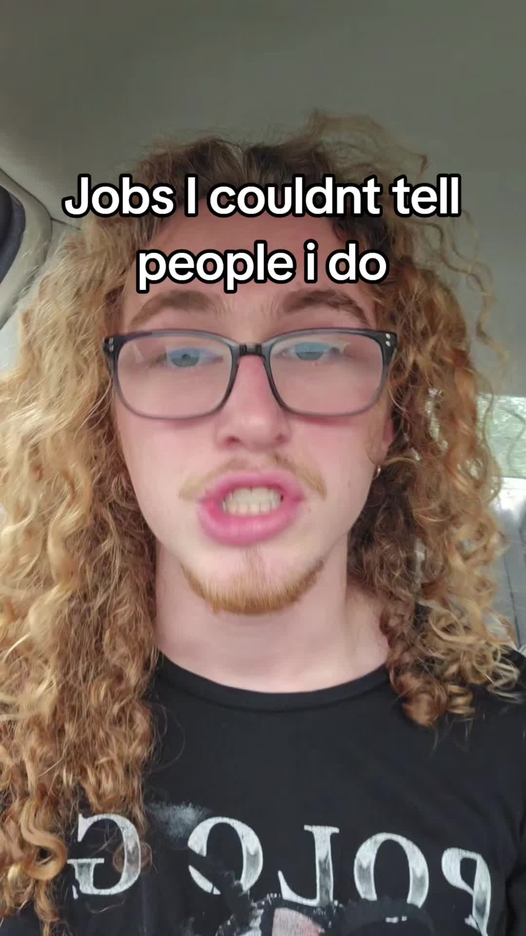 @GoldieGl0cks