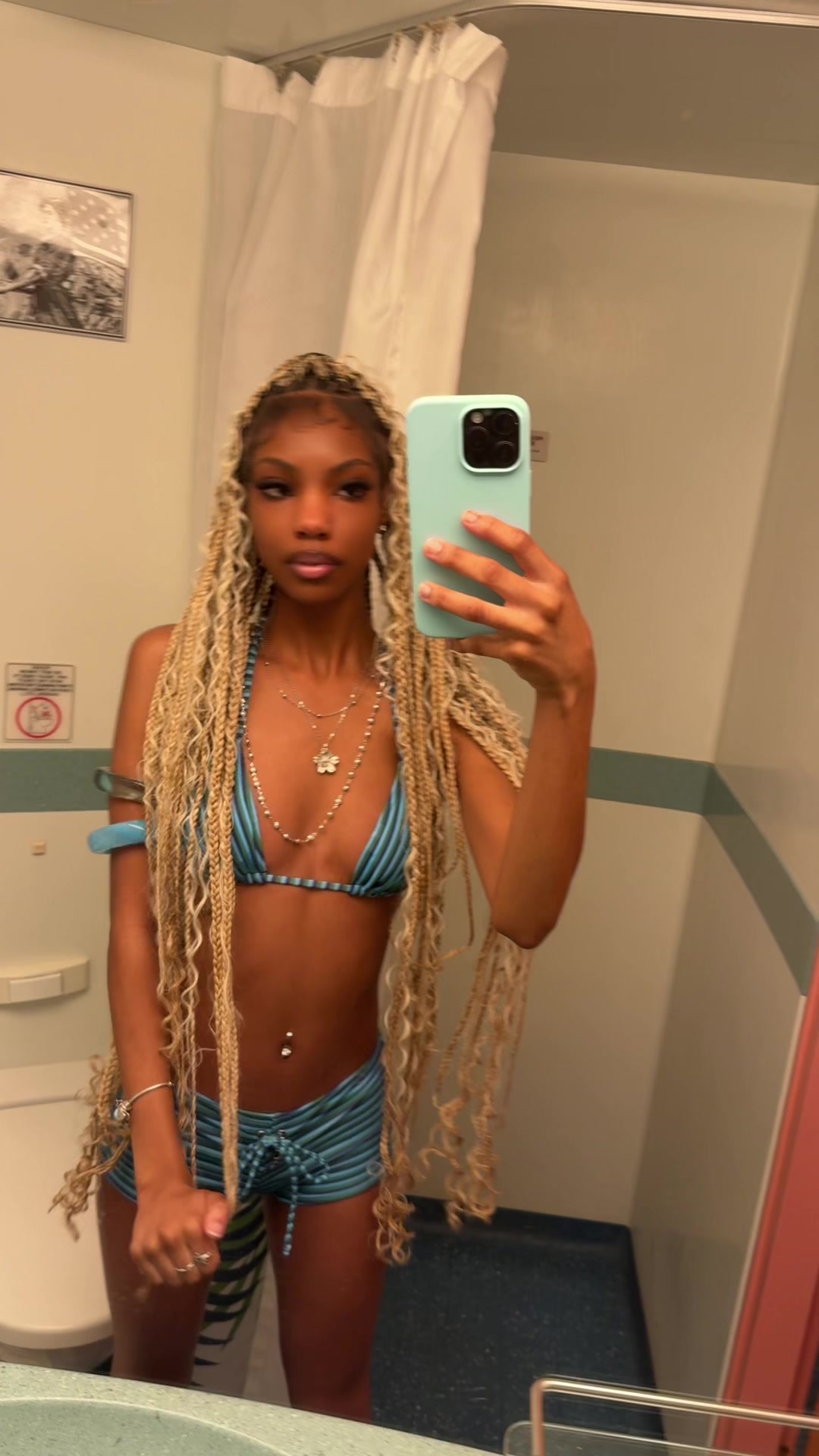 @amayaa