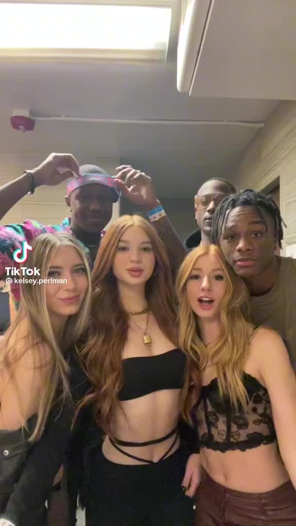 @Whiteboi4BlackPower 👊🏿