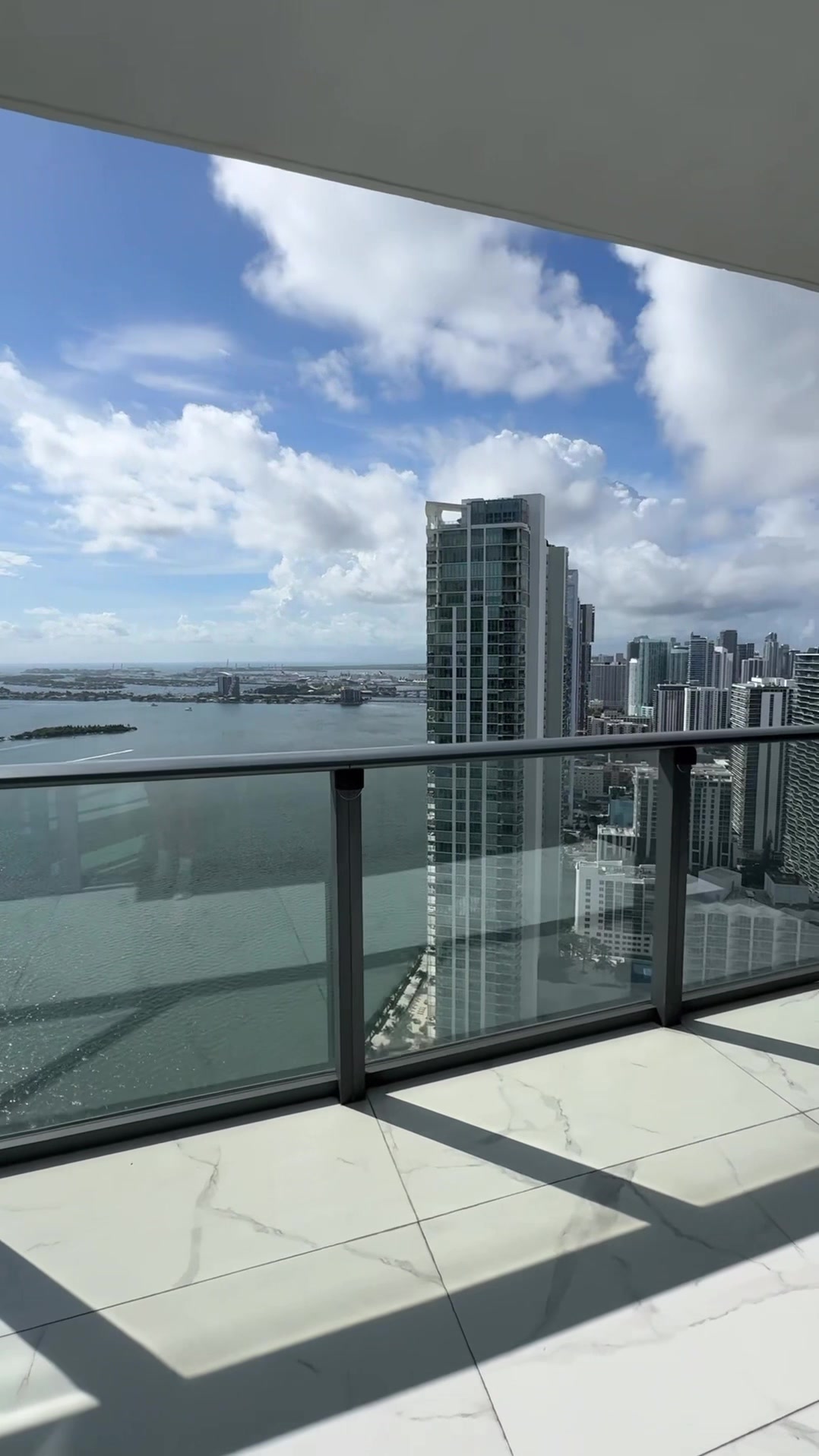 @Miami Apartment Locators
