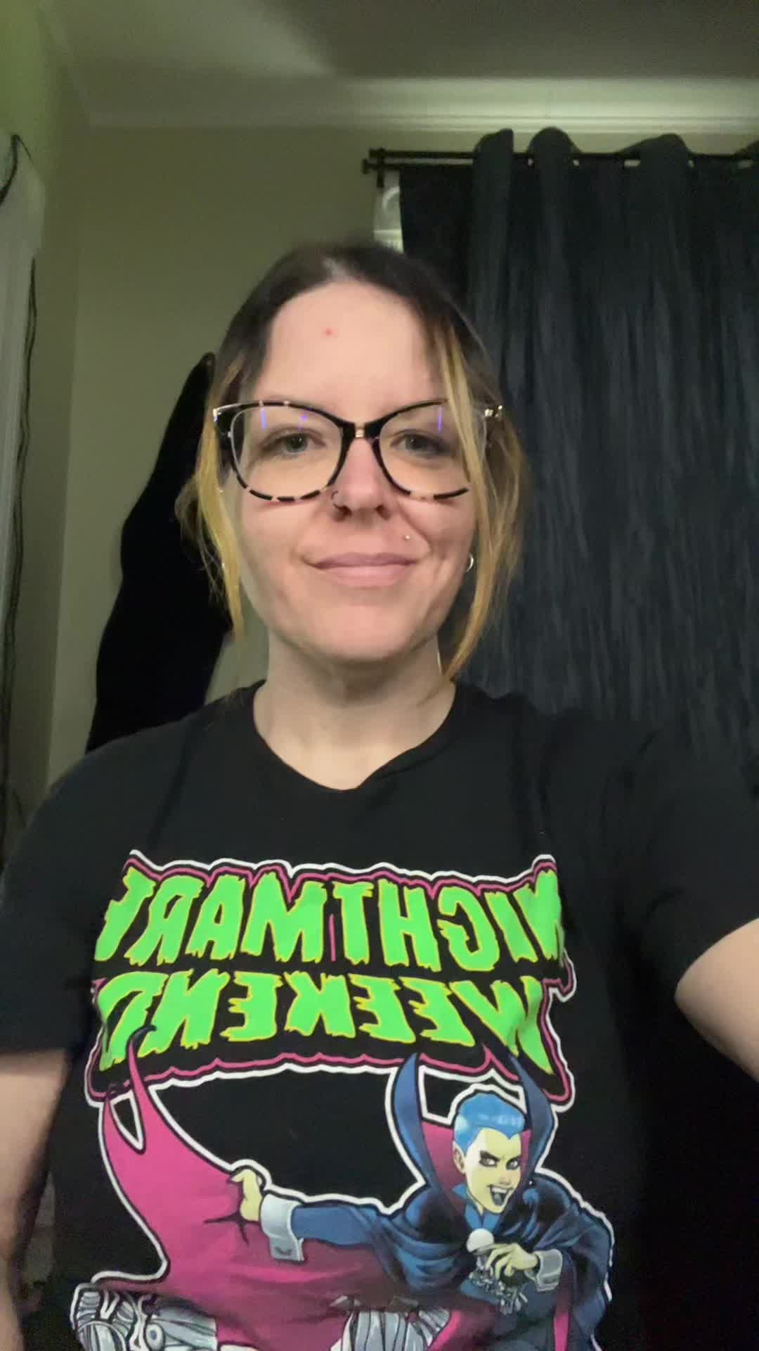 @Lillith the Librarian ๐๐