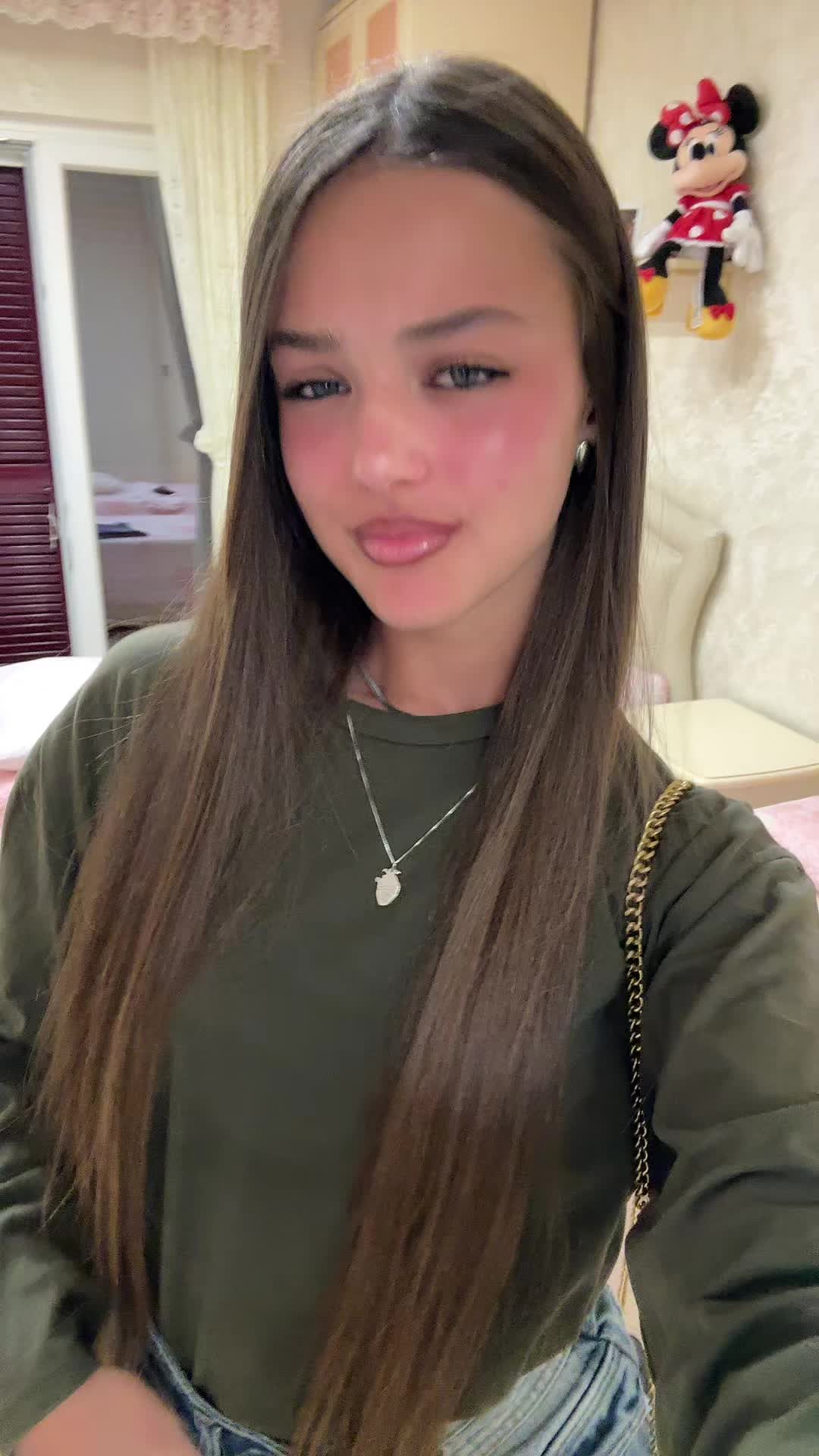 @serena_cerella_