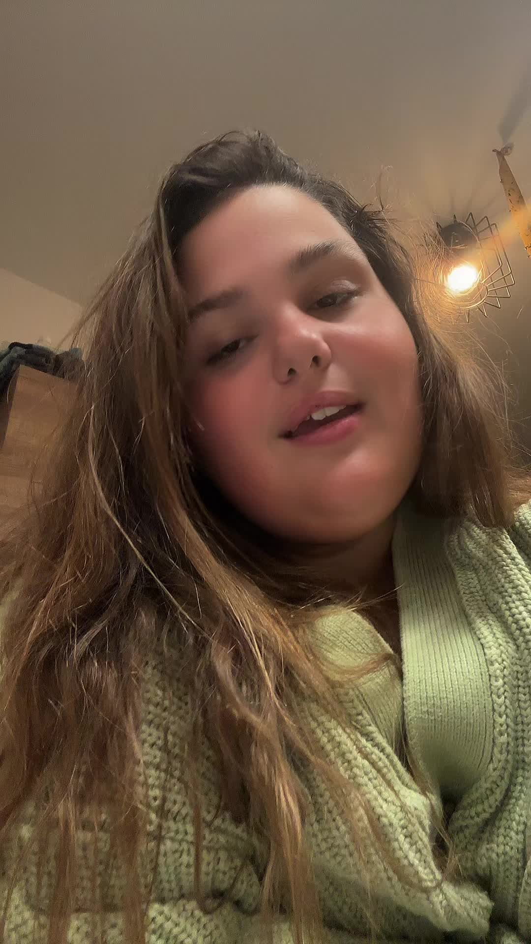 @curvyyitsme