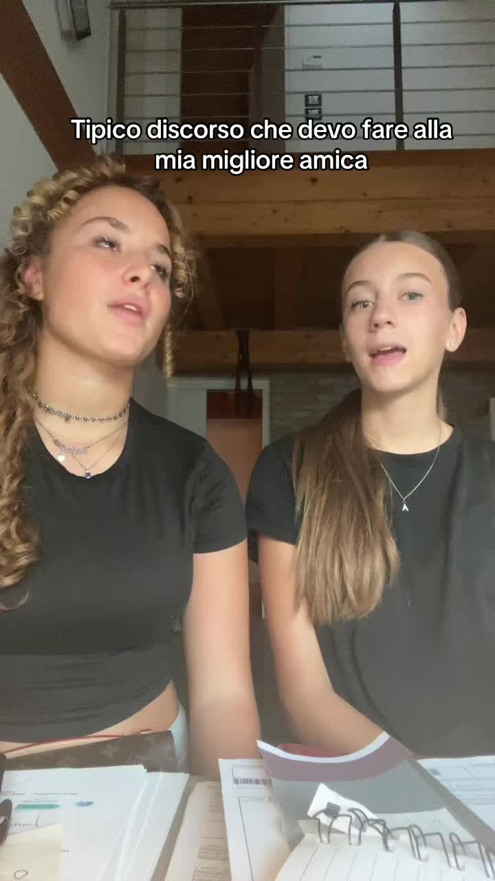 @Twin bitches👯♀️