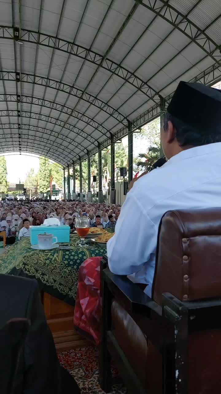 @MUTAQIN STAF AHLI BUPATI