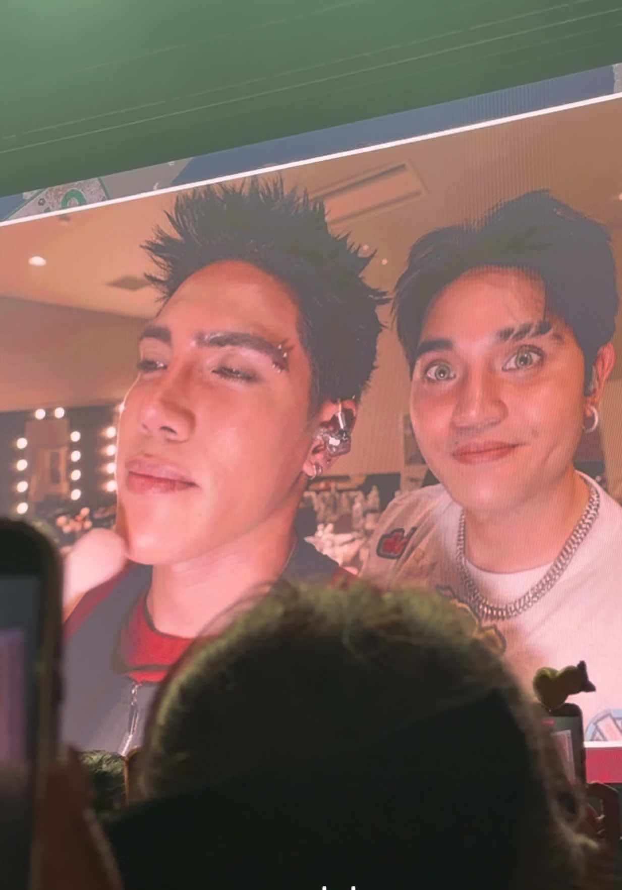 @Peij