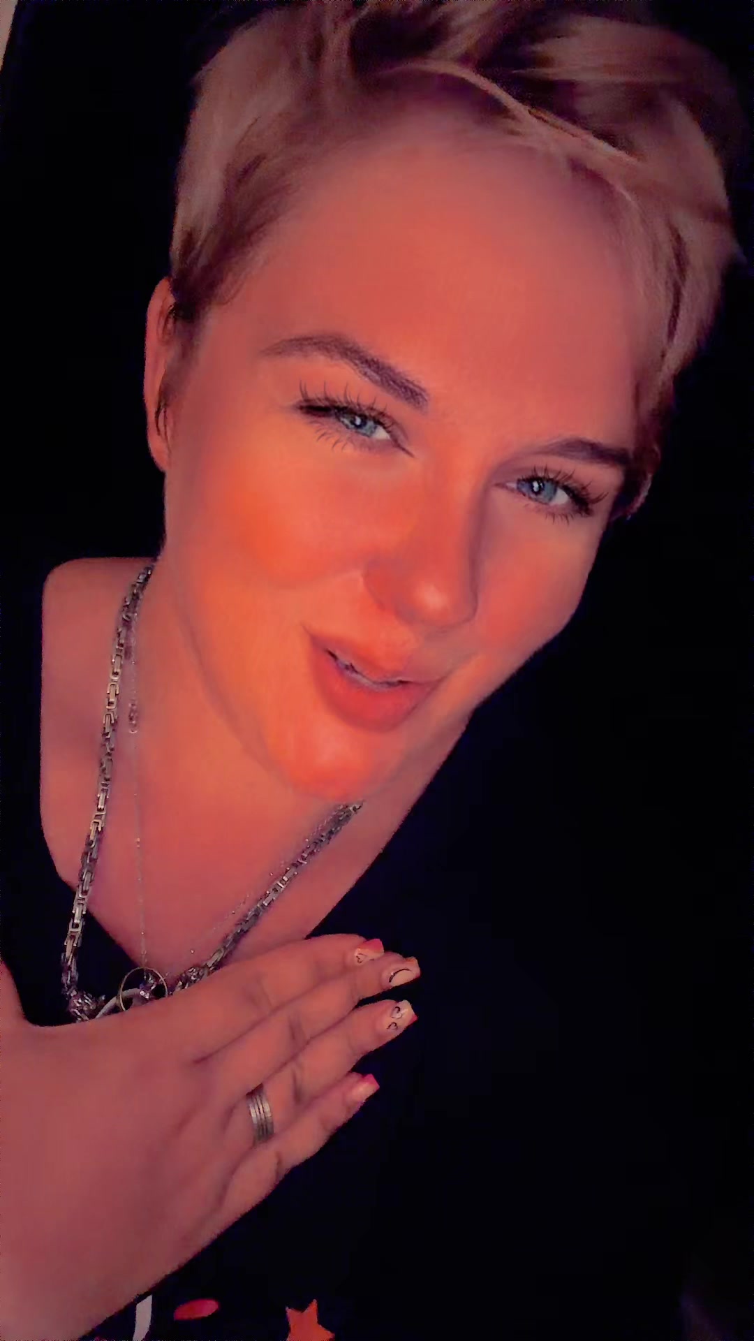 @Carmen♥️😈~FoxiUndCarmen4live~