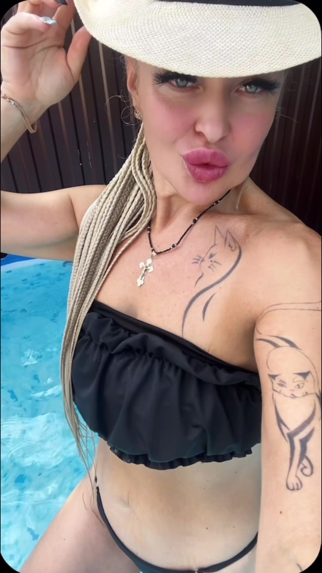 @Лора Лора