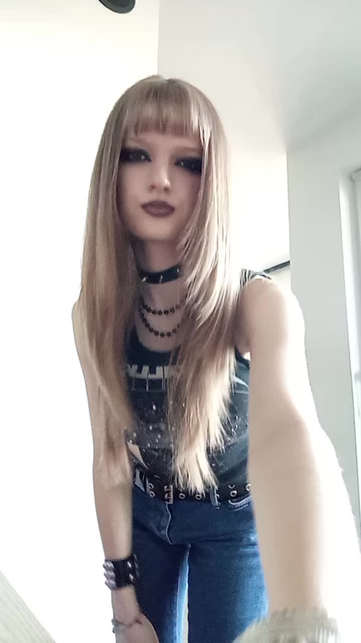 @𝔯𝔬𝔠𝔨 𝔤𝔦𝔯𝔩 🎸⭐